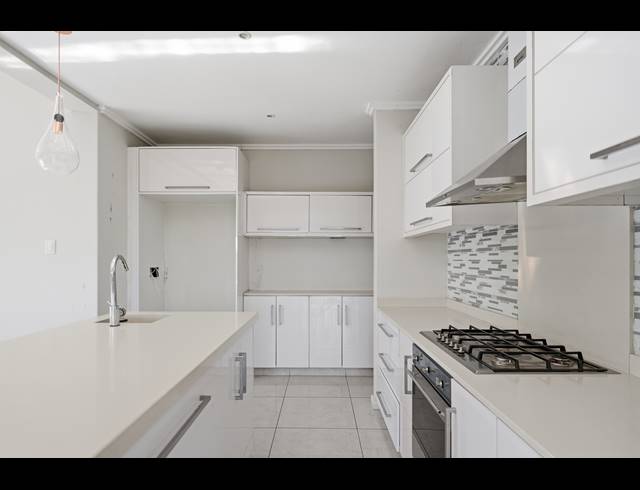 4 BEDROOM HOUSE FOR SALE IN PALM LAKES ESTATE